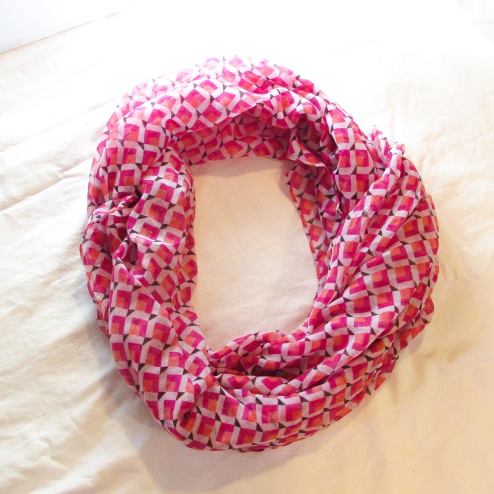 Pink Pattern Scarf/Shawl - Picture 4 of 5